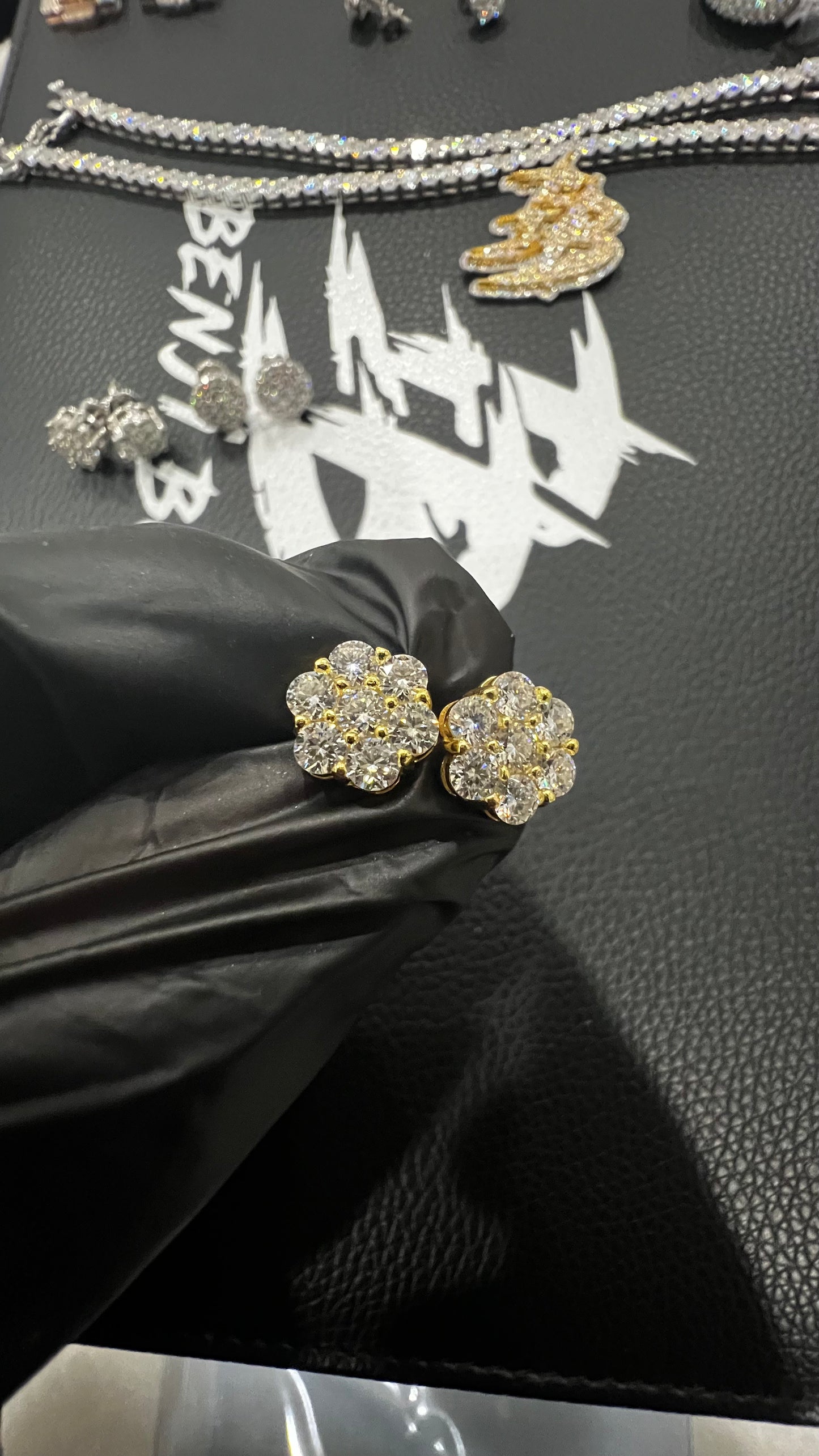 Cluster Earrings VVS MOISSANITE (MEDIUM)