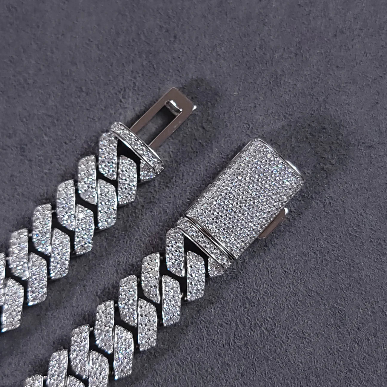 12mm Double Row VVS Moissanite Diamond Prong Link Chain