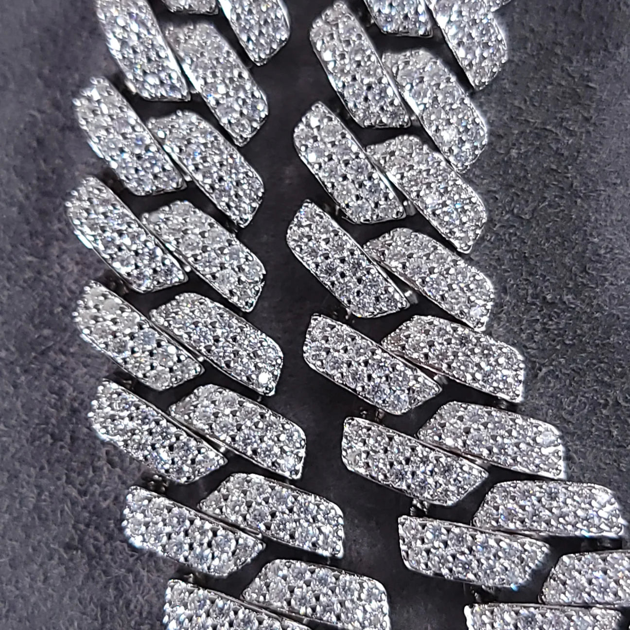 12mm Double Row VVS Moissanite Diamond Prong Link Chain